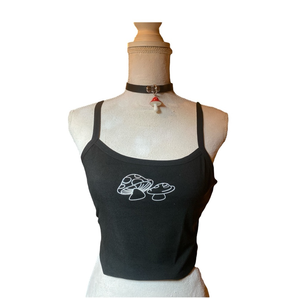 Mushrooms crop top